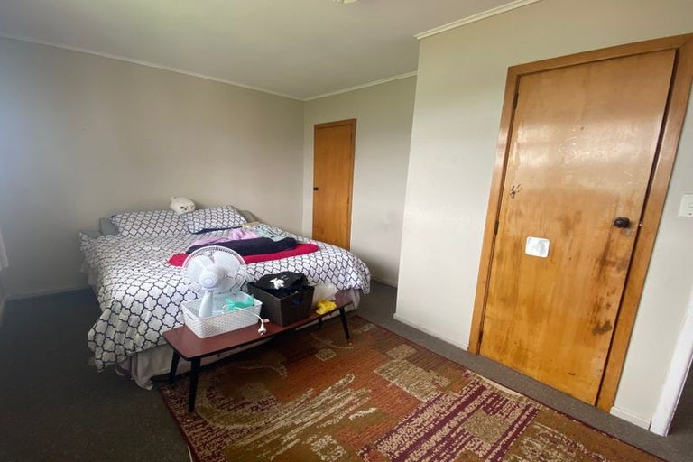Photo of property in 10 Cheshire Street, Cannons Creek, Porirua, 5024