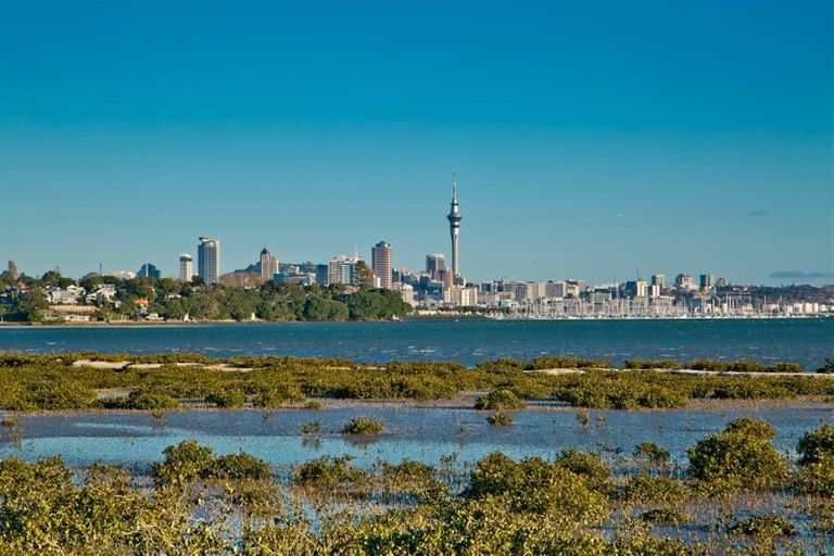 Photo of property in 2/38 Jutland Road, Hauraki, Auckland, 0622