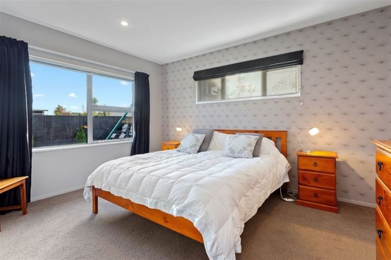 Photo of property in 94 Aston Drive, Waimairi Beach, Christchurch, 8083