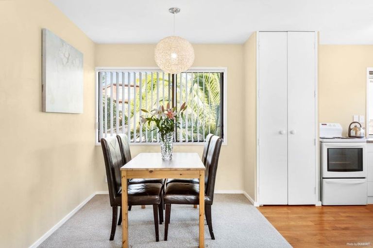Photo of property in 690a Beach Road, Browns Bay, Auckland, 0630