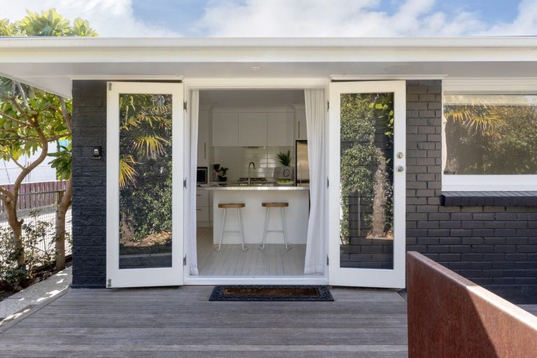 Photo of property in 5 Ngarata Avenue, Mount Maunganui, 3116