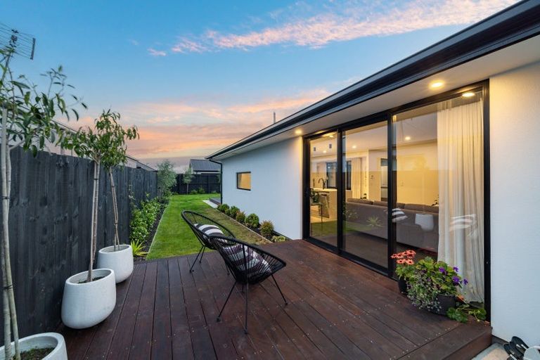 Photo of property in 11 Letitia Street, Burwood, Christchurch, 8083