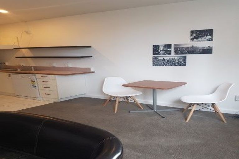 Photo of property in Regency Apartments, 3c/49 Manners Street, Te Aro, Wellington, 6011