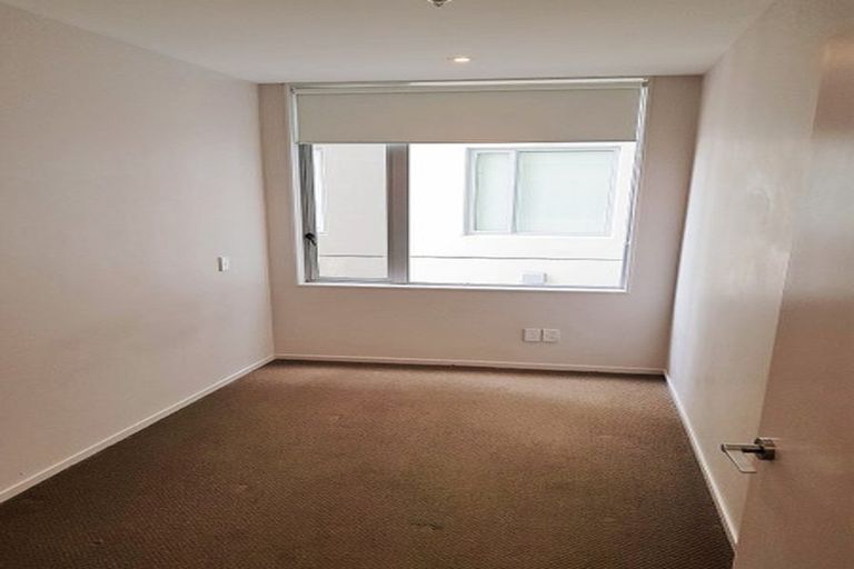 Photo of property in Trinity Apartments, 406/19 College Street, Te Aro, Wellington, 6011