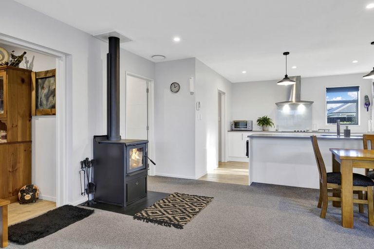 Photo of property in 6 Highgate Drive, Rangiora, 7400