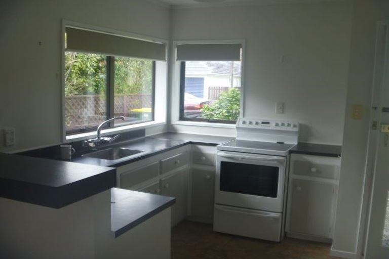 Photo of property in 1/16a Trentham Road, Papakura, 2110