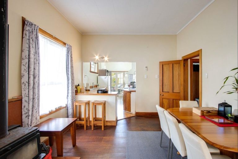 Photo of property in 105 Wellesley Road, Napier South, Napier, 4110