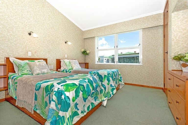 Photo of property in 163 Esplanade, Inner Kaiti, Gisborne, 4010