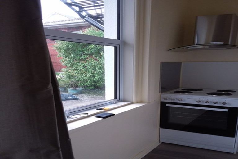 Photo of property in 14 Walter Street, The Glen, Dunedin, 9011