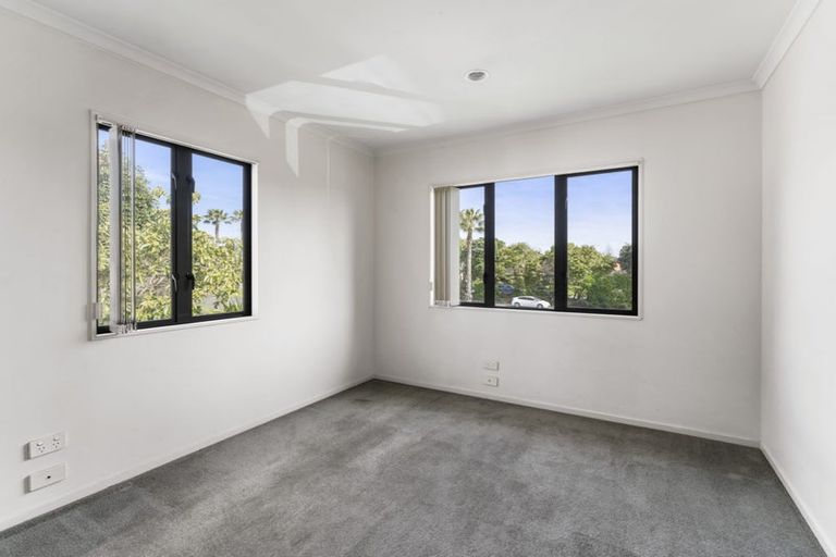 Photo of property in 24 Sheddings Lane, East Tamaki, Auckland, 2016