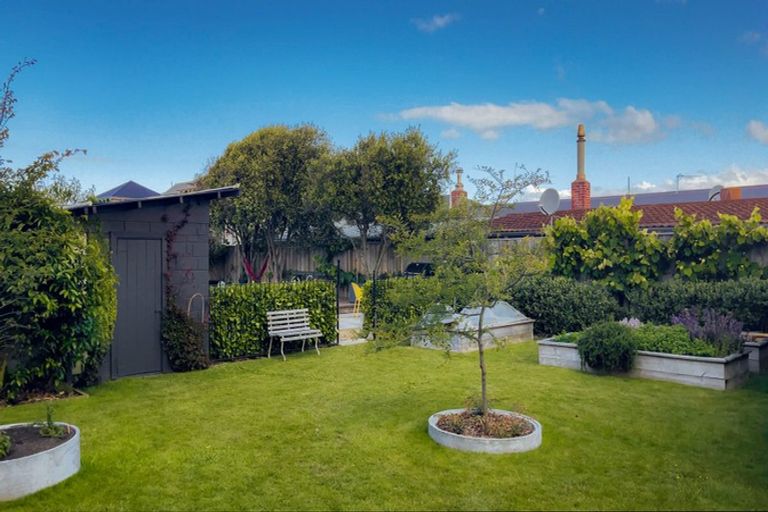 Photo of property in 17 Hood Street, New Brighton, Christchurch, 8061