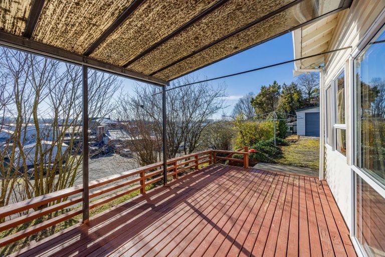 Photo of property in 1 Kitchener Street, Waipukurau, 4200