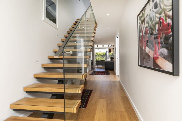 Photo of property in 170b Beacon Point Road, Wanaka, 9305