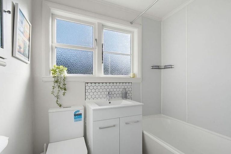 Photo of property in 168 Aorangi Road, Bryndwr, Christchurch, 8053