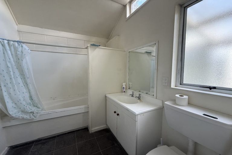 Photo of property in 367 Ohiro Road, Brooklyn, Wellington, 6021