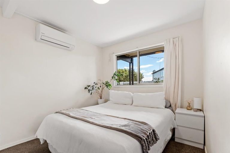 Photo of property in 6 Jane Gifford Place, Omaha, 0986