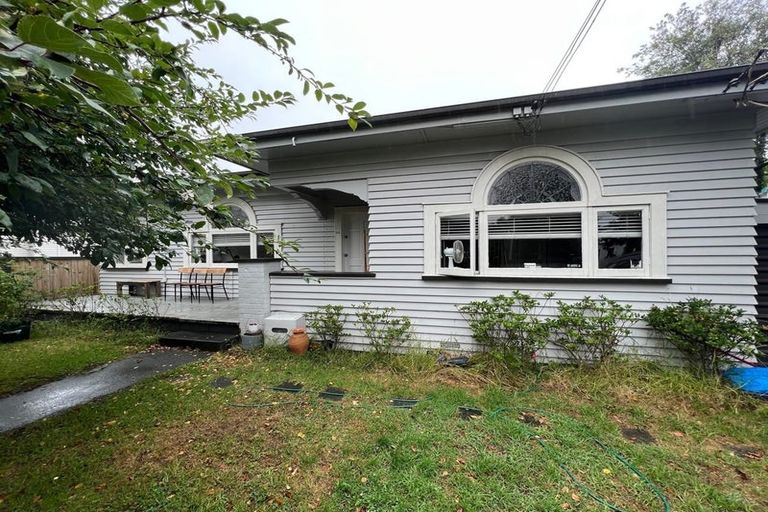 Photo of property in 30 Arabi Street, Sandringham, Auckland, 1041