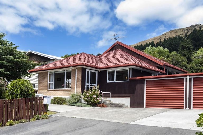 Photo of property in 2/81 Port Hills Road, Heathcote Valley, Christchurch, 8022