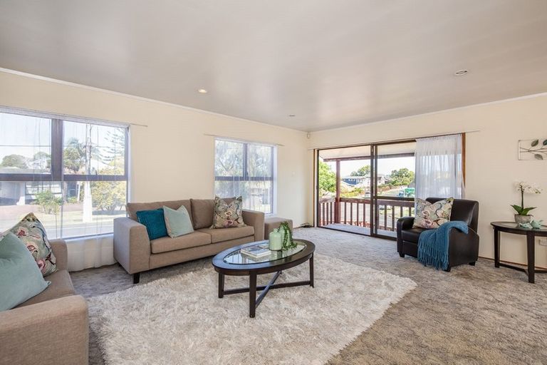 Photo of property in 31 Seaforth Avenue, Mangere Bridge, Auckland, 2022