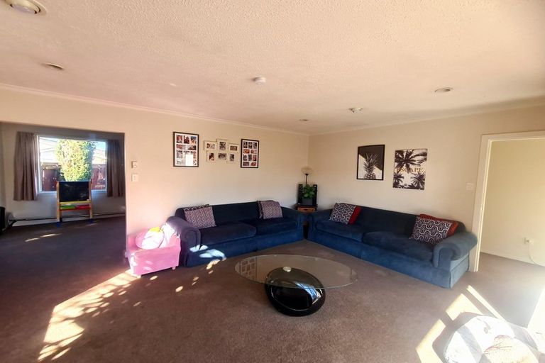 Photo of property in 16 De Bloge Place, Burwood, Christchurch, 8061