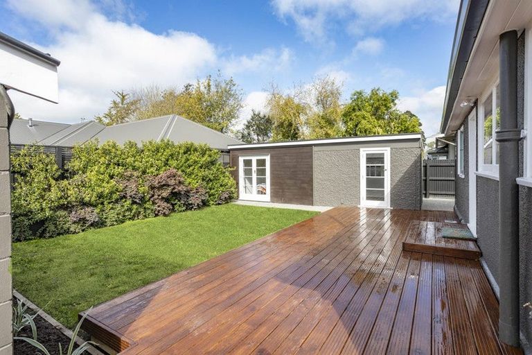 Photo of property in 10 Ayers Street, Rangiora, 7400