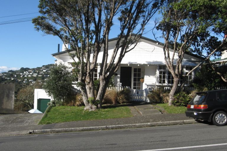 Photo of property in The Cottage, 24 Homewood Crescent, Karori, Wellington, 6012
