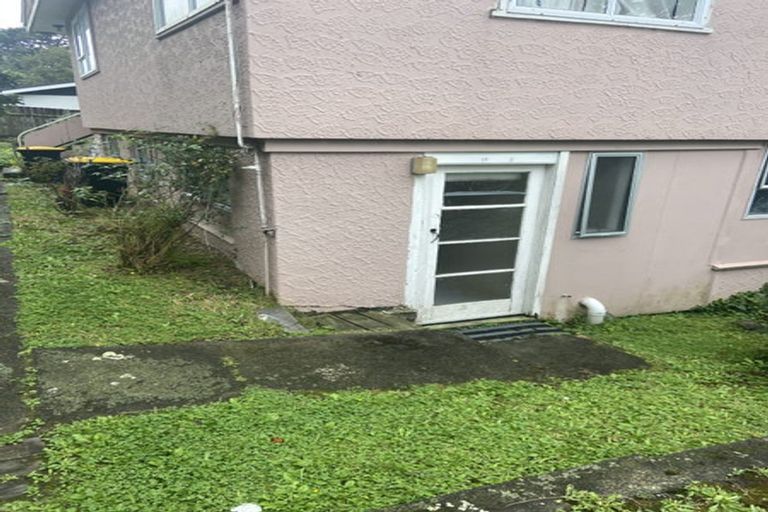 Photo of property in 292 Main Road, Tawa, Wellington, 5028
