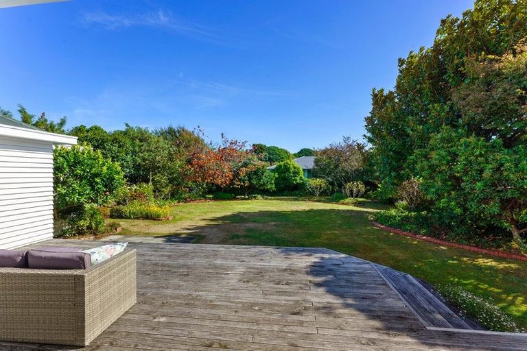 Photo of property in 12 Koromiko Road, Waikanae, 5036