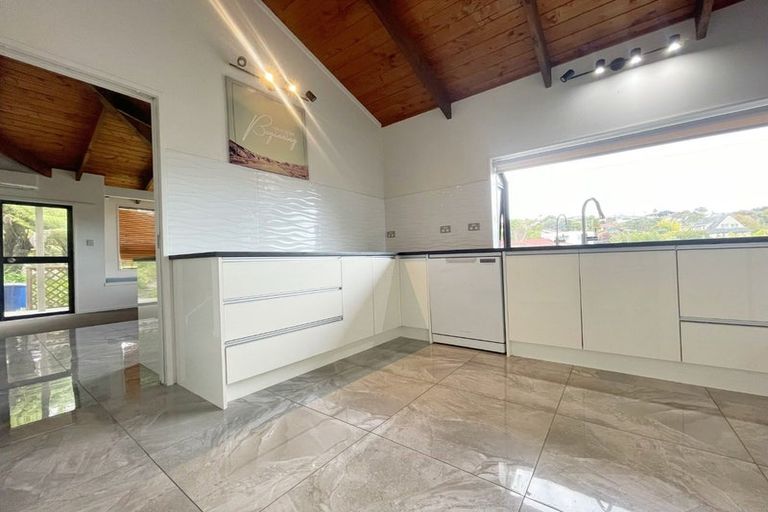 Photo of property in 25 Calman Place, Chatswood, Auckland, 0626