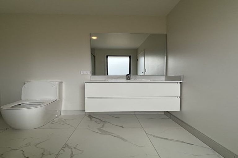 Photo of property in 10 Tuna Drive, Port Whangarei, 0110