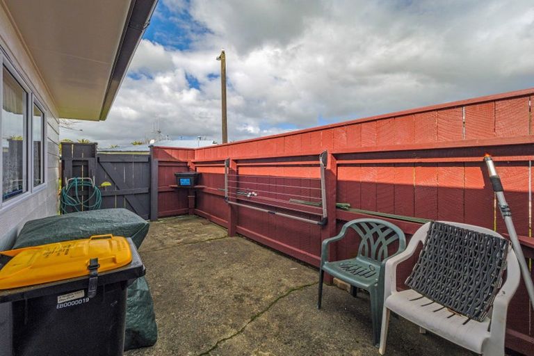 Photo of property in 2 Hughes Court, Pahiatua, 4910