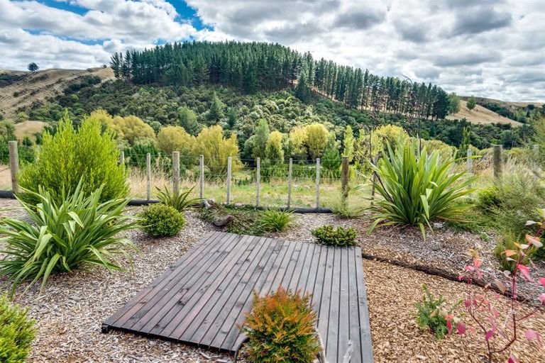 Photo of property in 344 Mangatahi Road, Maraekakaho, 4171