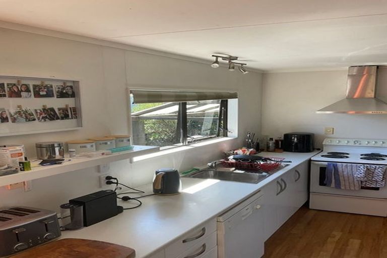 Photo of property in 2/38 Parkers Road, Tahunanui, Nelson, 7011