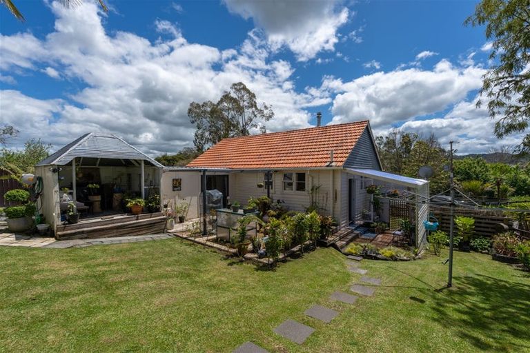 Photo of property in 15 Boswell Street, Kawakawa, 0210