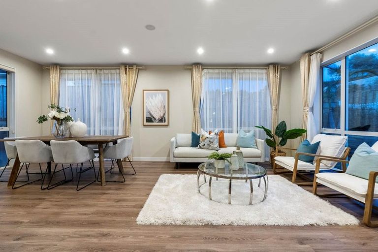 Photo of property in 24 Mackay Drive, Greenhithe, Auckland, 0632