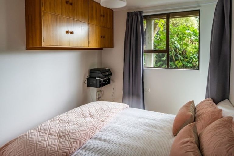 Photo of property in 30 Seaview Road, Paremata, Porirua, 5024