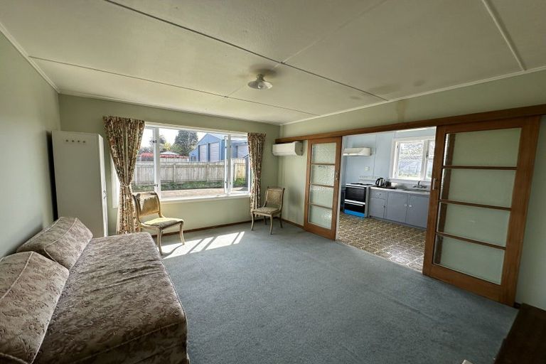 Photo of property in 74 Egmont Street, Kaponga, Hawera, 4679