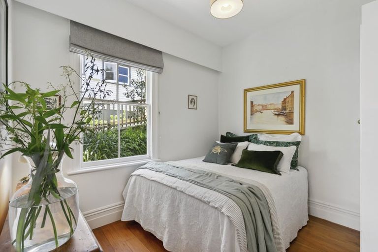 Photo of property in 18 Ottawa Road, Ngaio, Wellington, 6035