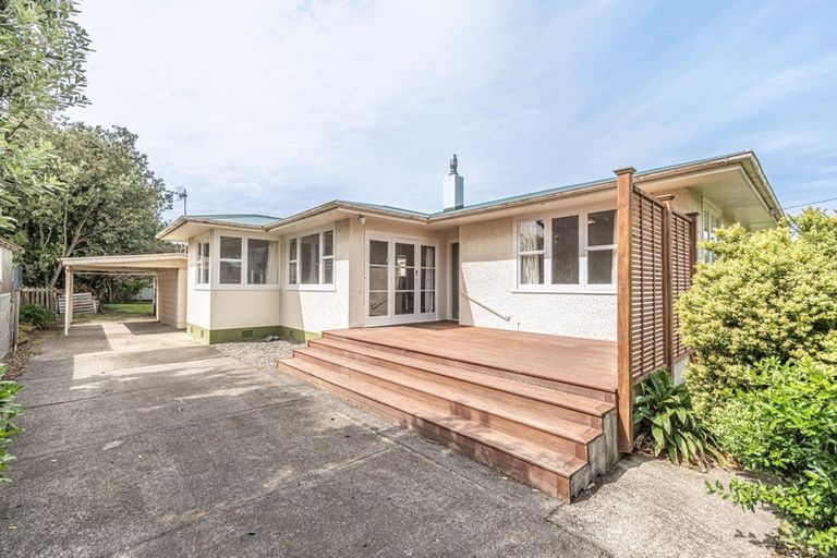 Photo of property in 51 Wikitoria Road, Putiki, Whanganui, 4501