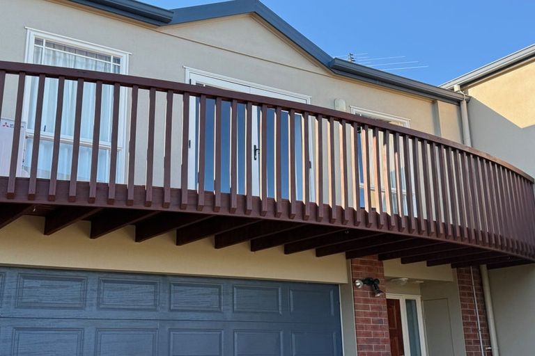 Photo of property in 145e Hobsonville Road, West Harbour, Auckland, 0618