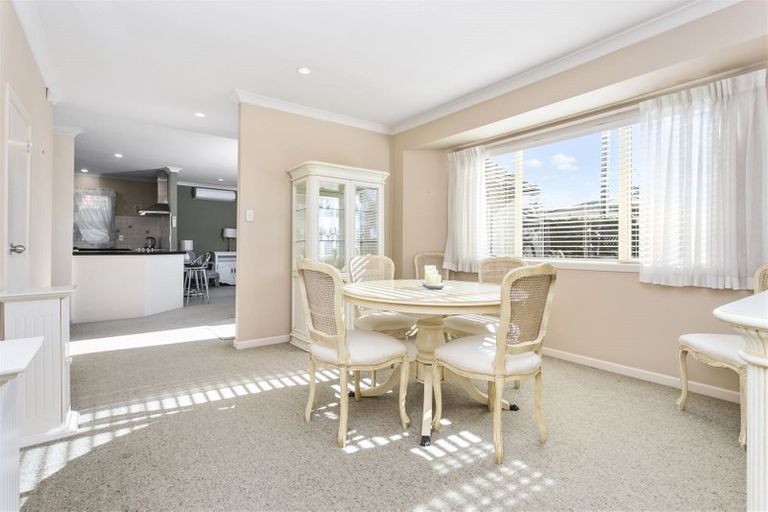 Photo of property in 1/32 Nile Road, Milford, Auckland, 0620