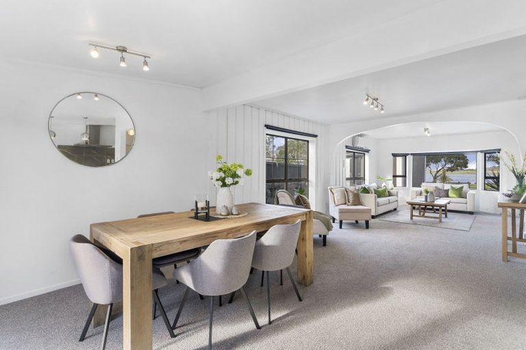 Photo of property in 1/23 Roys Road, Weymouth, Auckland, 2103