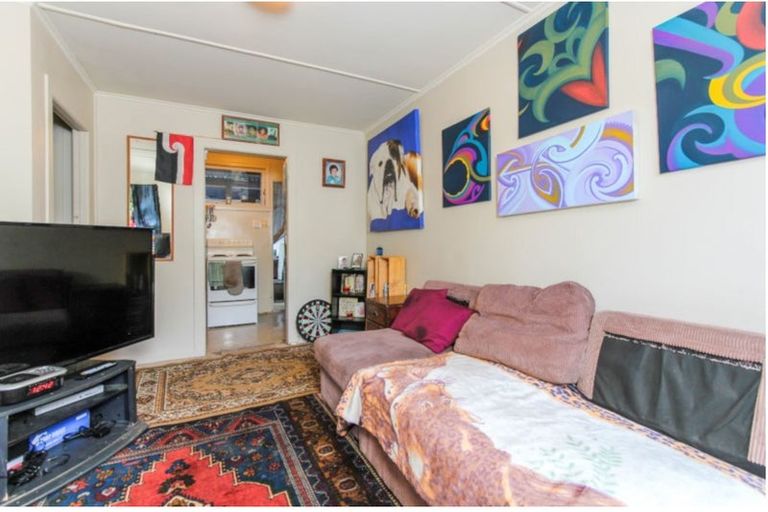 Photo of property in 1/542 Swanson Road, Ranui, Auckland, 0612