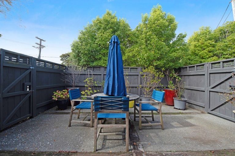 Photo of property in 87 Matai Road, Raumati South, Paraparaumu, 5032