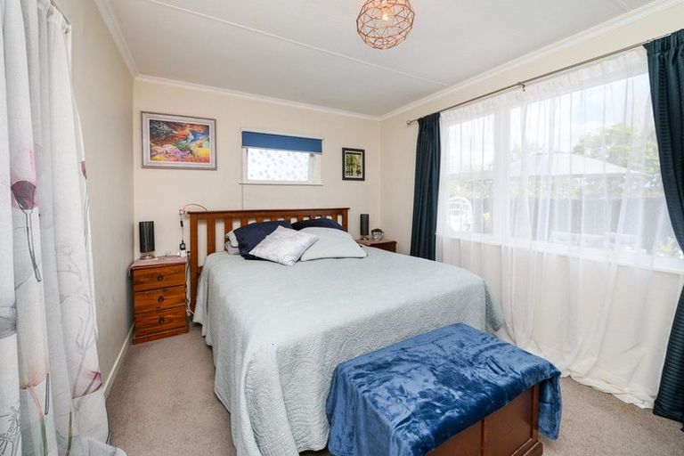 Photo of property in 76 Alexandra Street, Marton, 4710