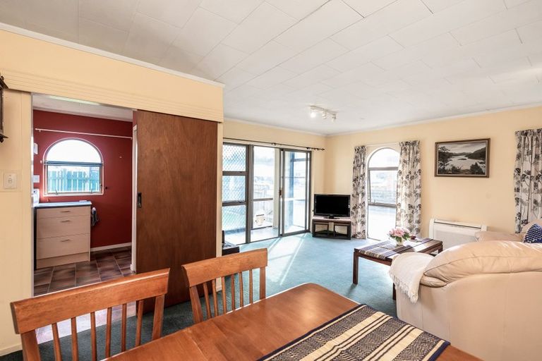 Photo of property in 118 Hillcrest Road, Raumati Beach, Paraparaumu, 5032