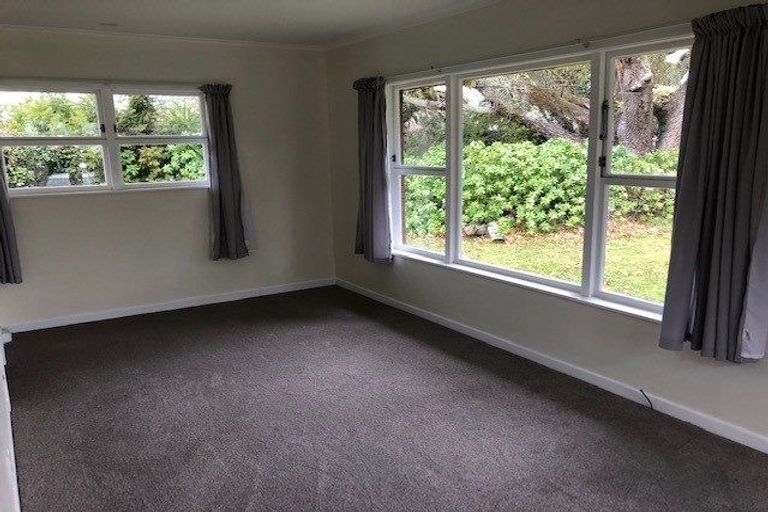 Photo of property in 263 Riverhead Road, Riverhead, Kumeu, 0892