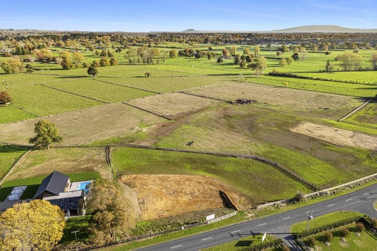 Photo of property in 49 Fencourt Road, Cambridge, 3496