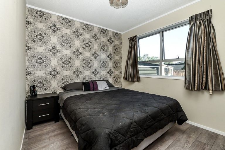 Photo of property in 16 Lindsay Crescent, Nawton, Hamilton, 3200