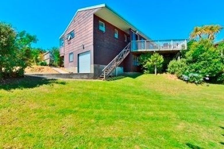 Photo of property in 12 Dominica Crescent, Grenada Village, Wellington, 6037